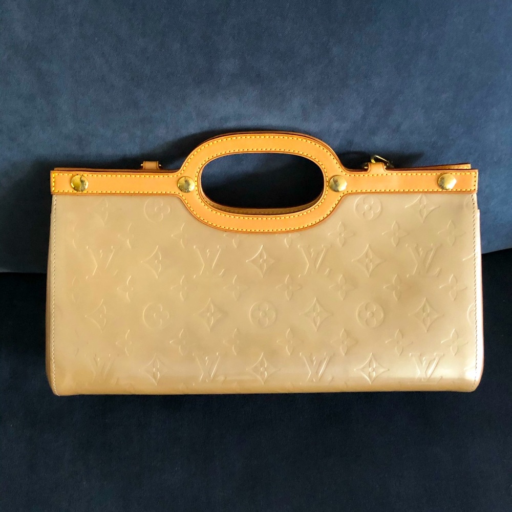Louis Vuitton Roxbury Drive Handbag